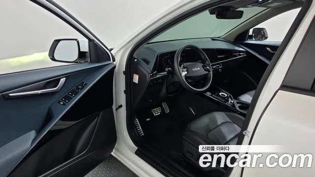 Kia Niro The All New — Фото автомобиля 15