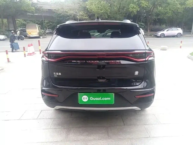 BYD Tang — Фото автомобиля 5