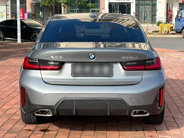 BMW 3 Series — Фото автомобиля 5