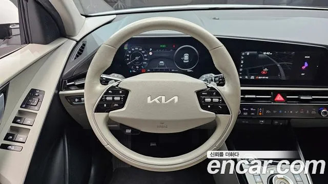 Kia Niro Niro (New) — Фото автомобиля 19