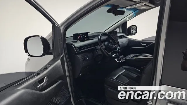 Hyundai Staria — Фото автомобиля 10