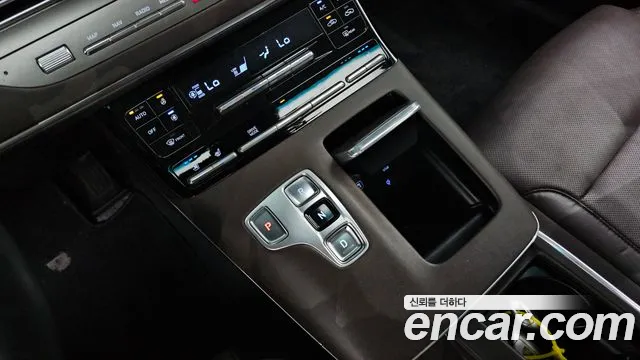 Hyundai Grandeur Новый Grandeur IG 3.0 LPi (Для проката) — Фото автомобиля 9