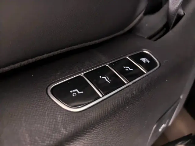 GAC Trumpchi E8 — Фото автомобиля 15