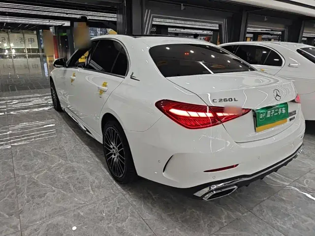 Mercedes-Benz C-Class — Фото автомобиля 4
