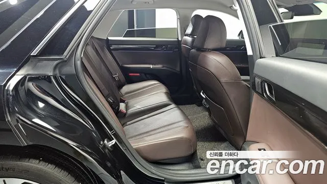 Hyundai Grandeur Grandeur (GN7) 2.5 Бензин 2WD — Фото автомобиля 12