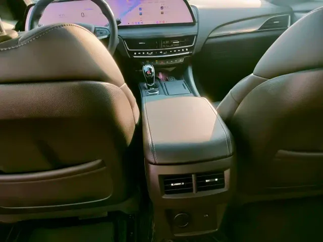 Cadillac CT5 — Фото автомобиля 27