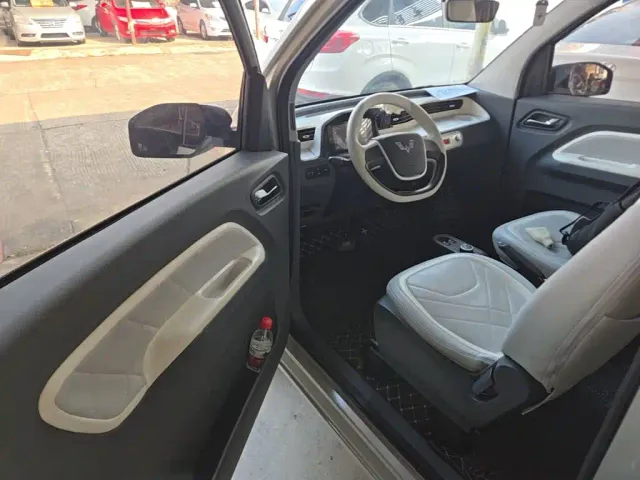 Wuling Hongguang Mini EV — Фото автомобиля 15