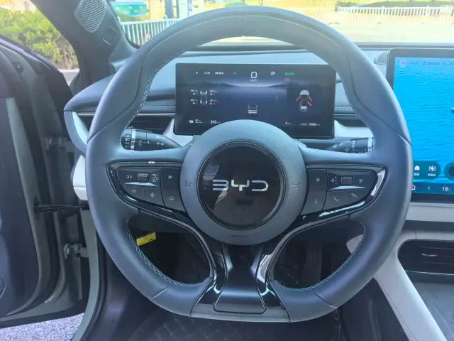 BYD Seal 06 GT — Фото автомобиля 8
