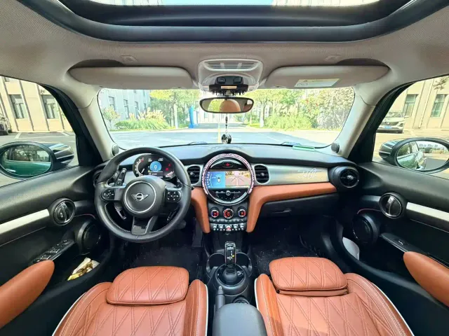 MINI Hatch — Фото автомобиля 5
