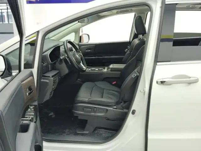 Honda Odyssey — Фото автомобиля 9