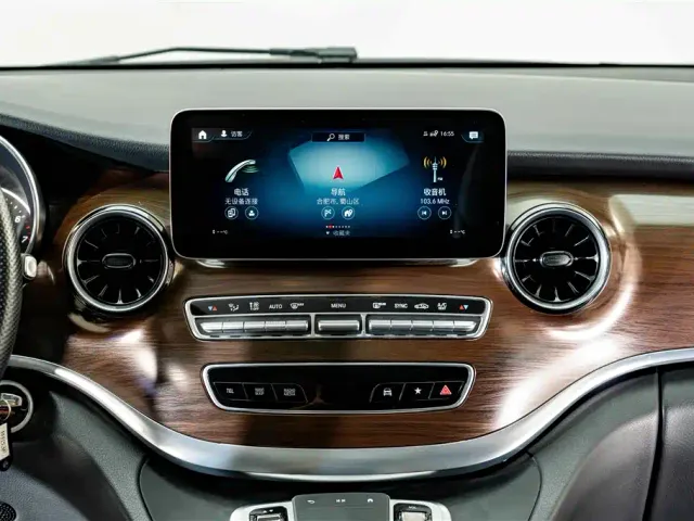 Mercedes-Benz V-Class — Фото автомобиля 13