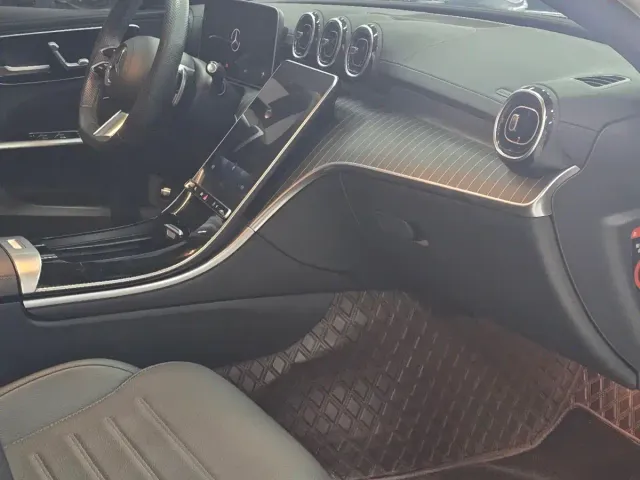 Mercedes-Benz C-Class — Фото автомобиля 7