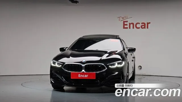 BMW 8 Series G15 — Фото автомобиля 3