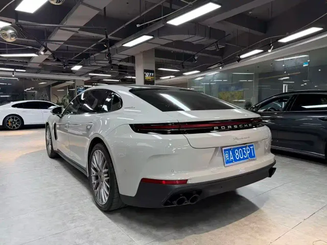 Porsche Panamera — Фото автомобиля 4