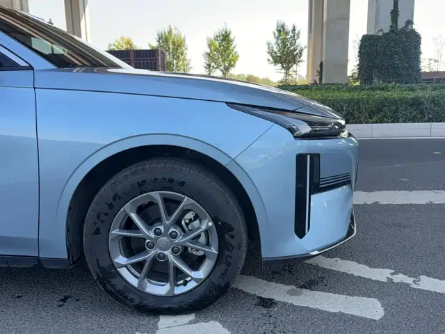 Geely Galaxy L6 — Фото автомобиля 24
