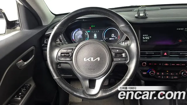 Kia Niro Niro Plus Air — Фото автомобиля 13