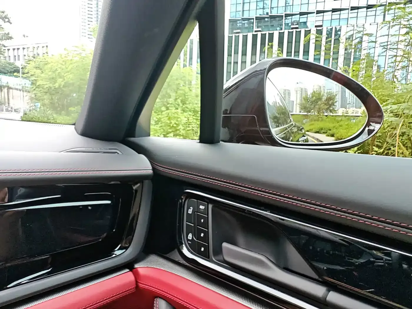 Porsche Panamera 2026 Panamera Executive Long Wheelbase 2.9T — Фото автомобиля 26