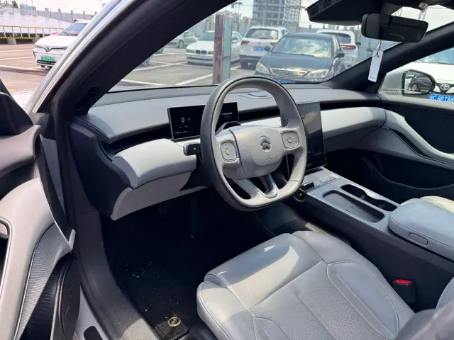 Nio ET5 Touring — Фото автомобиля 9