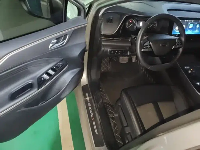 GAC Aion S — Фото автомобиля 15
