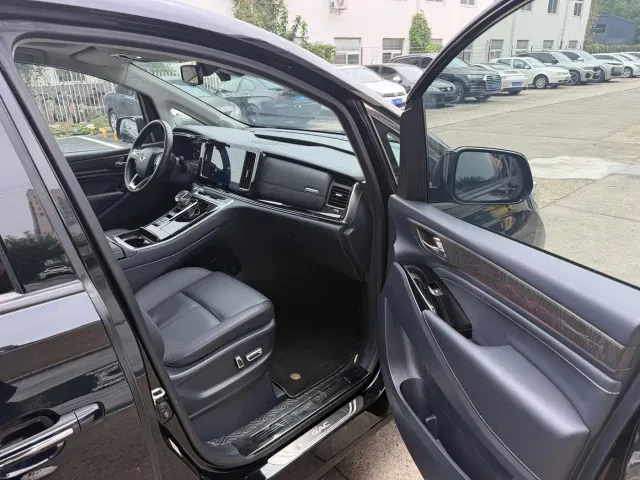 GAC Trumpchi M8 — Фото автомобиля 7