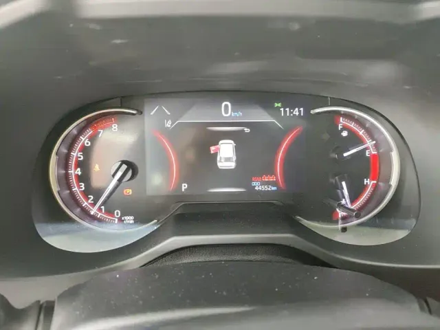 Toyota RAV4 — Фото автомобиля 11