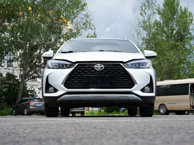 Toyota YARiS L Zhi Xuan — Фото автомобиля 2