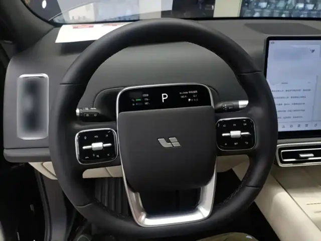 Li Auto L7 — Фото автомобиля 10