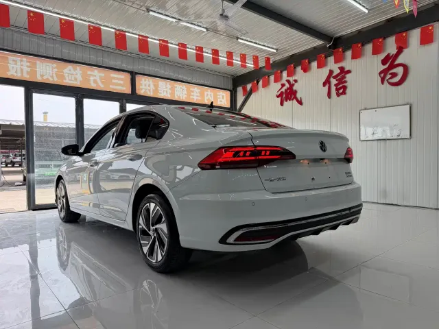 Volkswagen Bora — Фото автомобиля 6