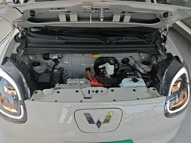 Wuling Hongguang Mini EV — Фото автомобиля 19