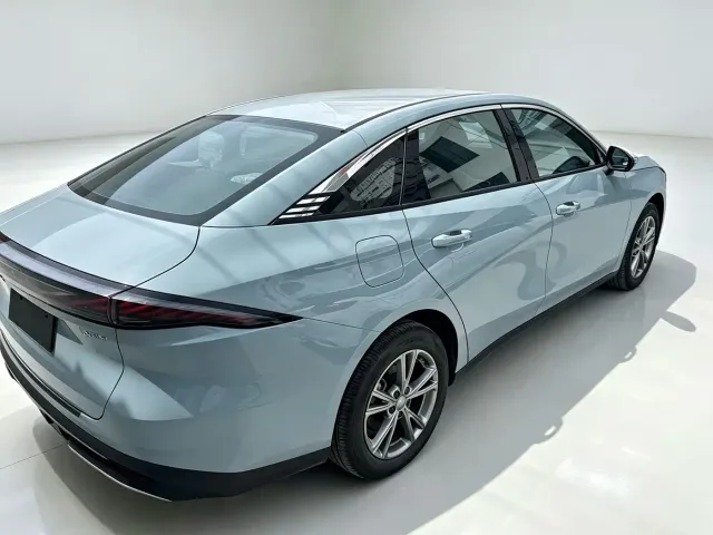 Geely Galaxy L6 — Фото автомобиля 4
