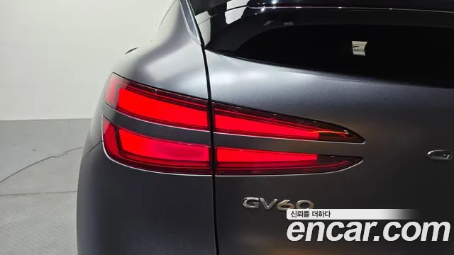 Genesis GV60 — Фото автомобиля 21