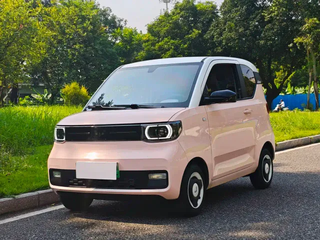 Фотография автомобиля — Wuling Hongguang Mini EV