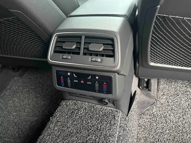 Audi A6L — Фото автомобиля 9