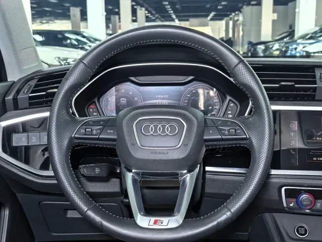 Audi Q3 Sportback — Фото автомобиля 11