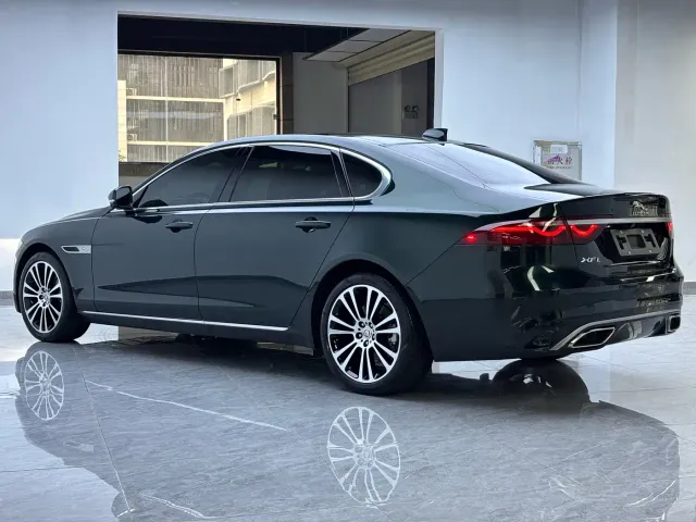Jaguar XFL — Фото автомобиля 20