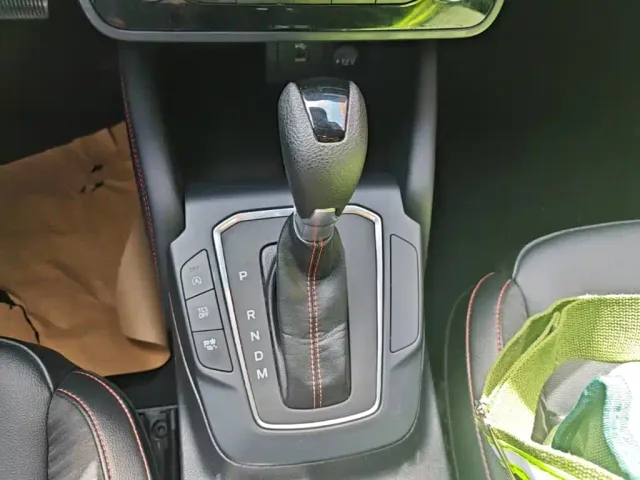 Ford Focus — Фото автомобиля 13
