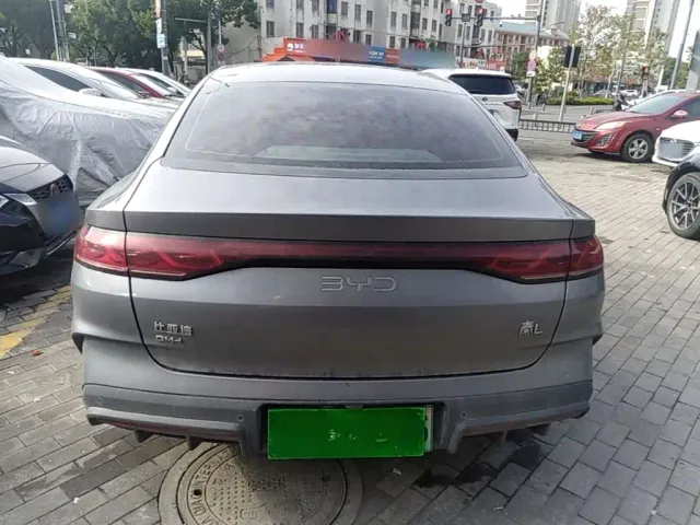 BYD Qin L — Фото автомобиля 5
