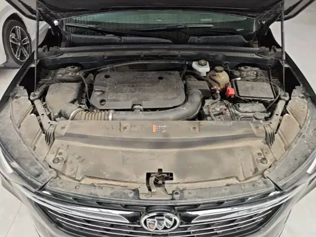 Buick Envision Plus — Фото автомобиля 19