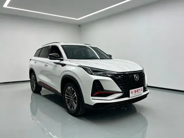 Changan CS75 Plus — Фото автомобиля 3