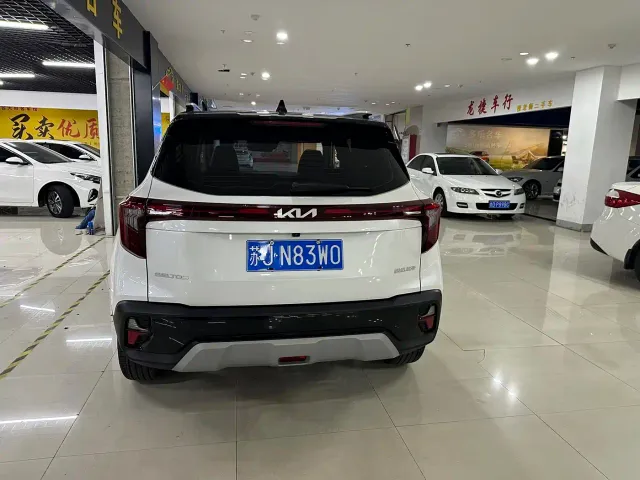 Kia Seltos — Фото автомобиля 4