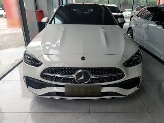 Mercedes-Benz C-Class — Фото автомобиля 2