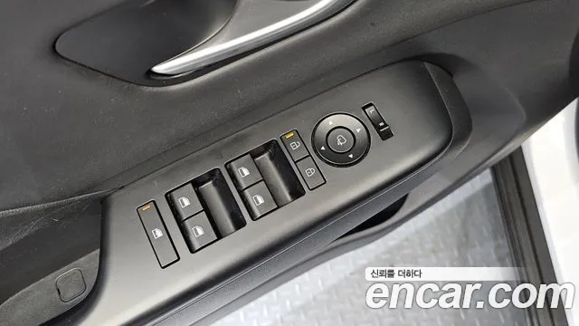 Hyundai Kona — Фото автомобиля 19