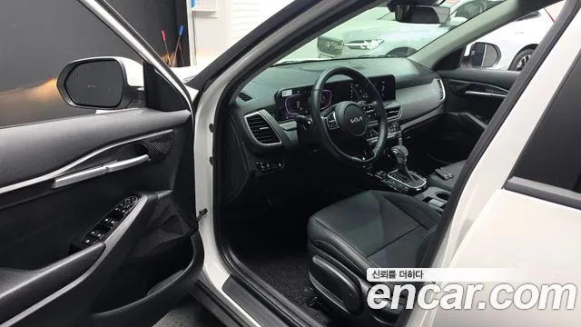 Kia Seltos New — Фото автомобиля 15