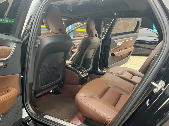 Volvo S90 — Фото автомобиля 12