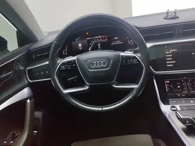 Audi A7L — Фото автомобиля 15
