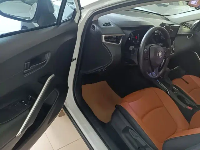 Toyota Corolla Cross — Фото автомобиля 15