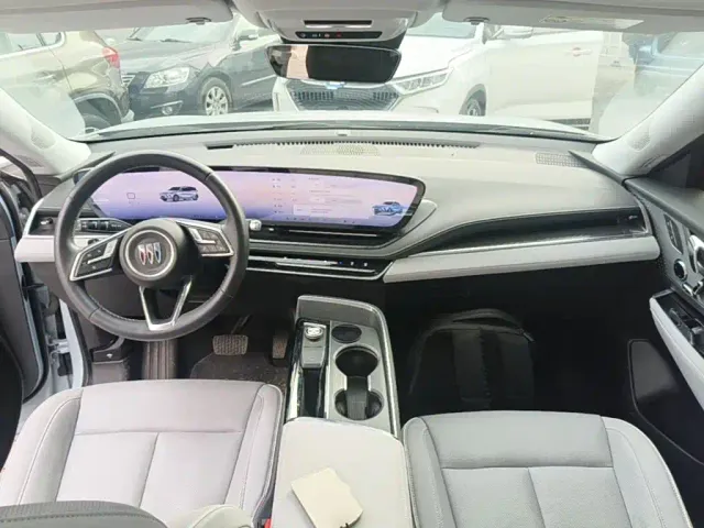 Buick E5 — Фото автомобиля 9