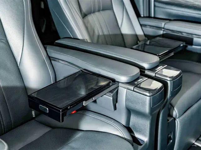 Lexus LM — Фото автомобиля 26