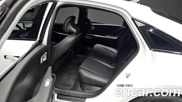 Hyundai Ioniq6 — Фото автомобиля 11