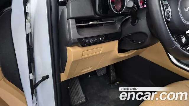 Kia Canival Carnival 4 поколение Дизель 9 мест Prestige — Фото автомобиля 16